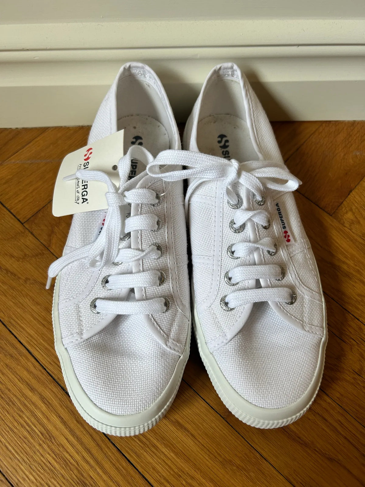 Superga-sneakers NWT