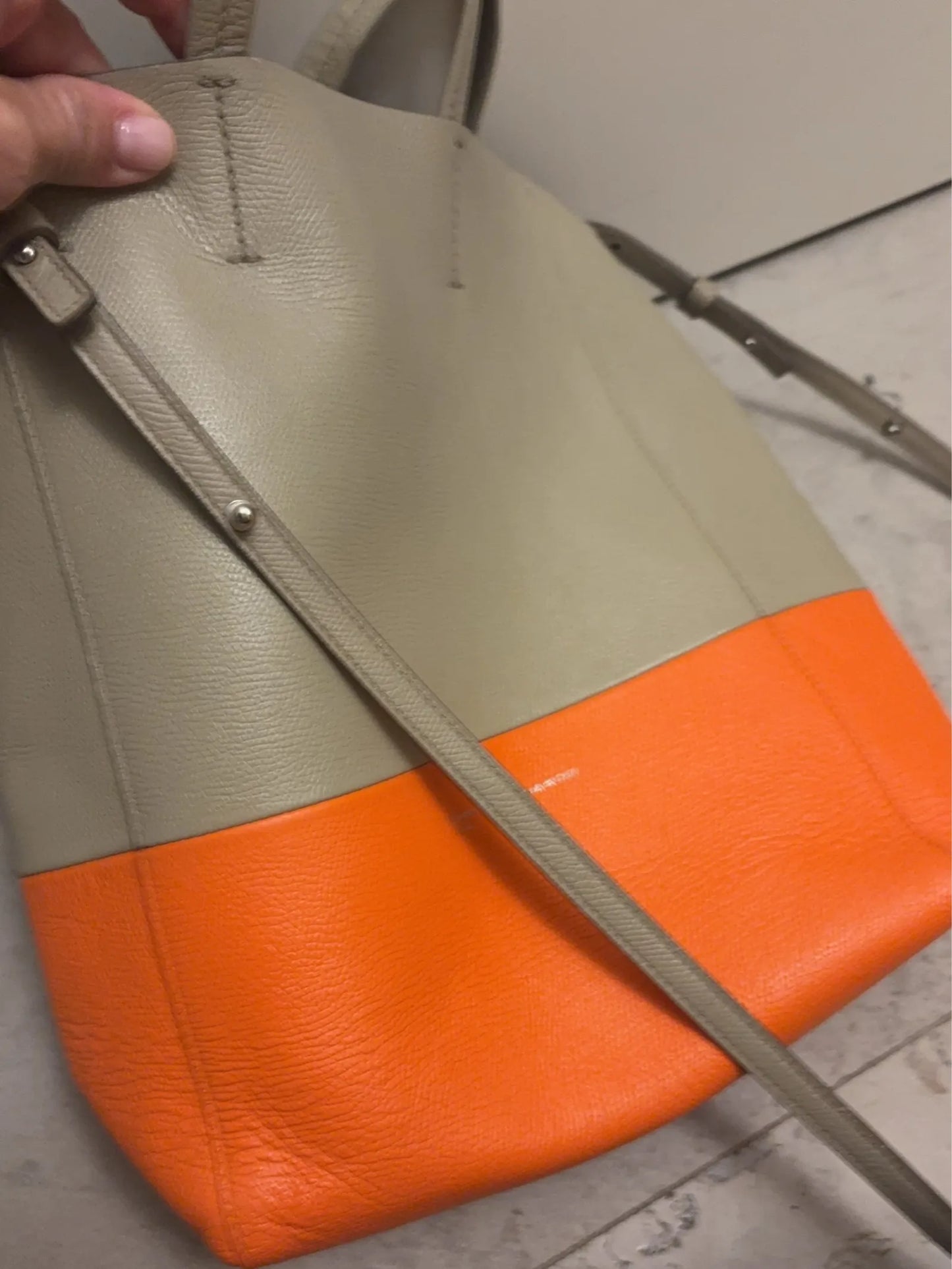 Céline Small Vertical Cabas-skinnhandväska