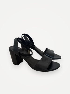 Vagabond Heels