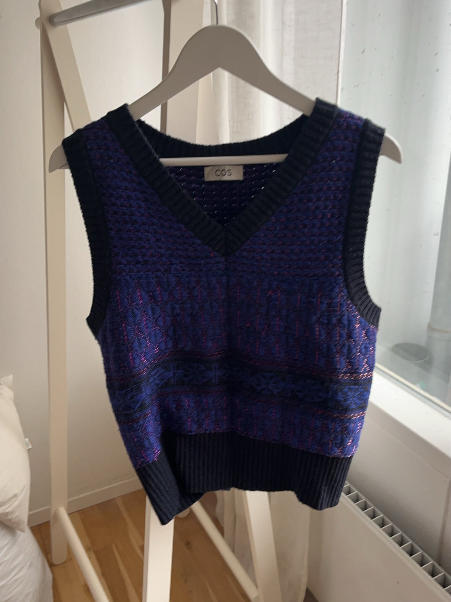 Cos Vest
