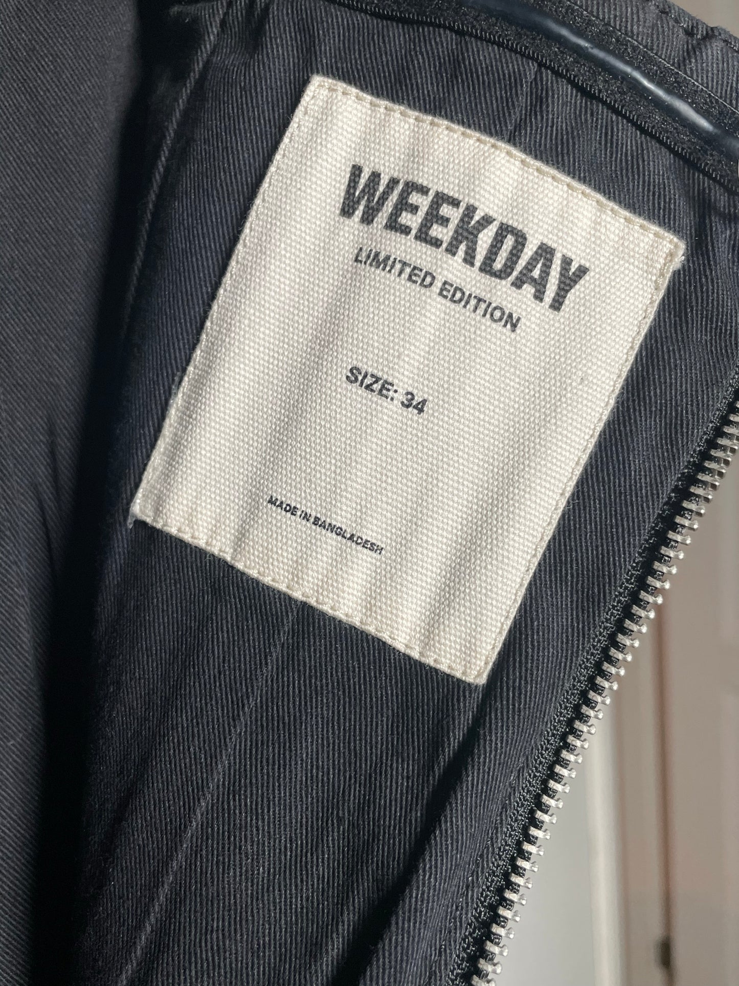 Weekday Limited Edition-klänning NWOT
