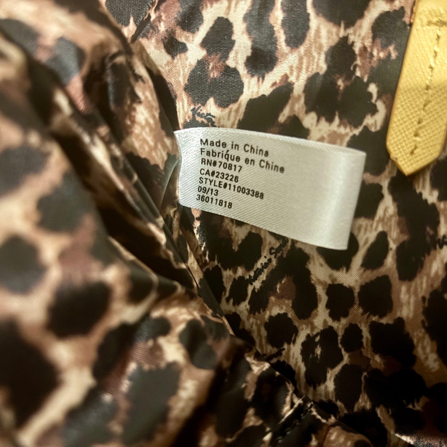 Victoria'S Secret-skinnaxelremsväska NWOT
