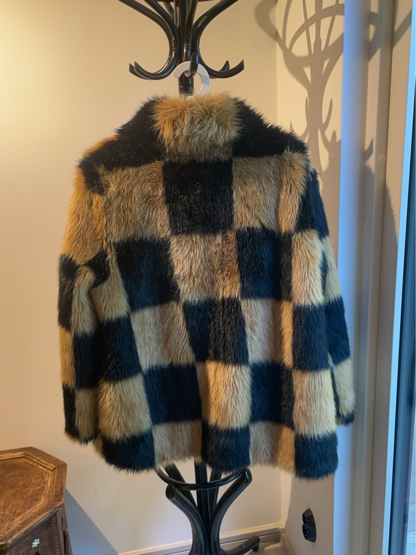 Stand Studio Checkered Faux Fur-pälsjacka