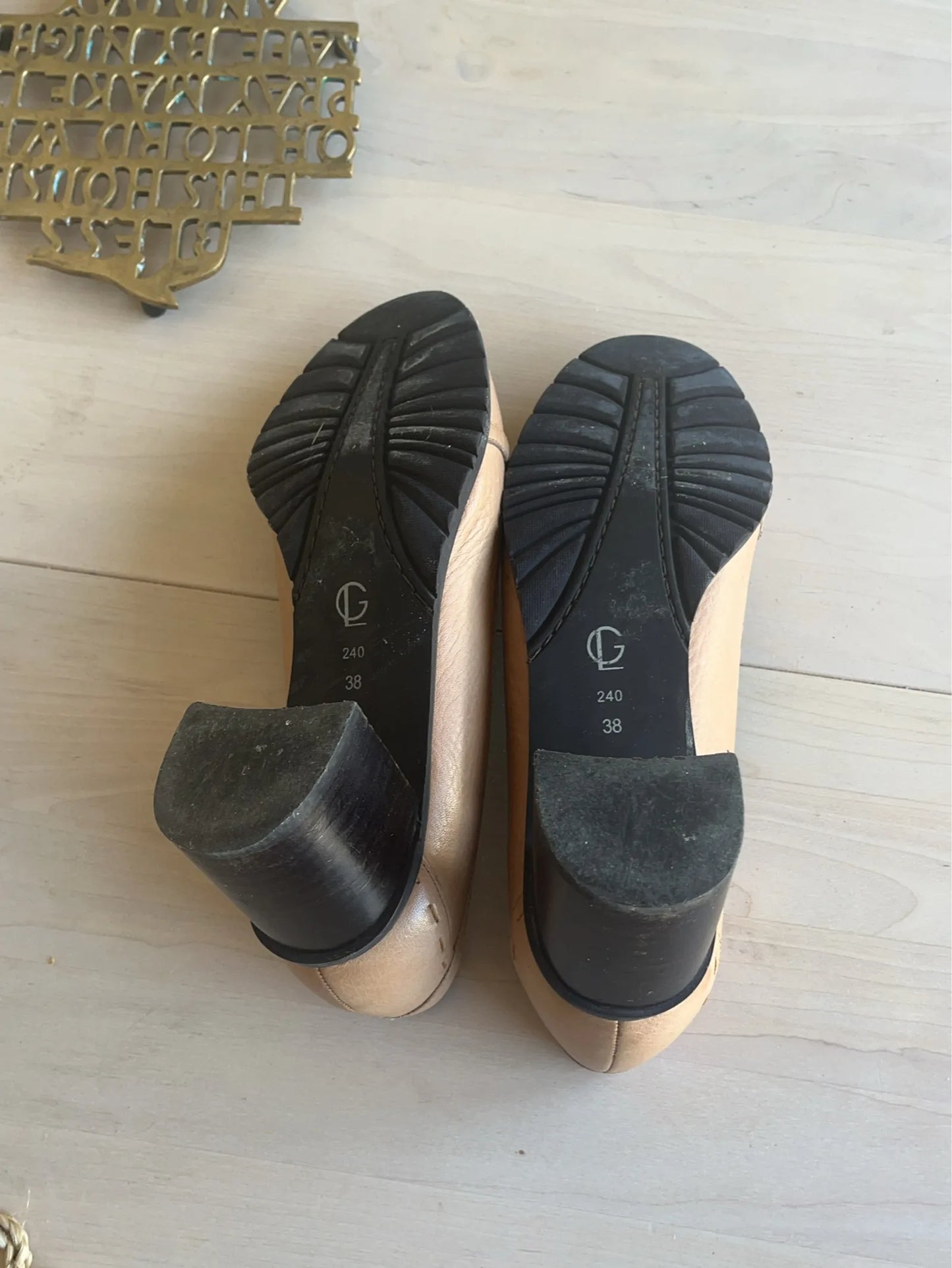 Guy Laroche-skinnloafers