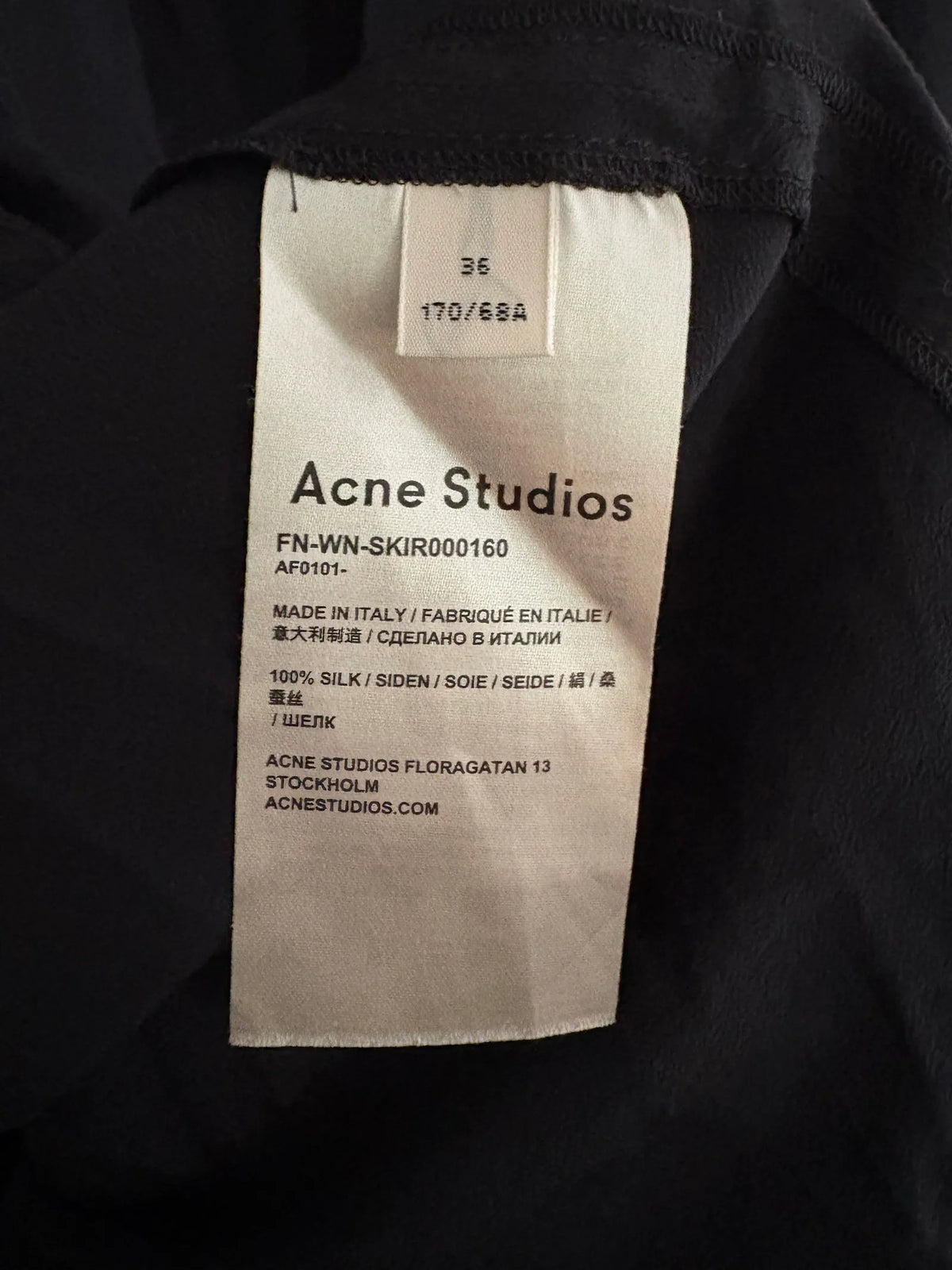 Acne Studios-sidenkjol