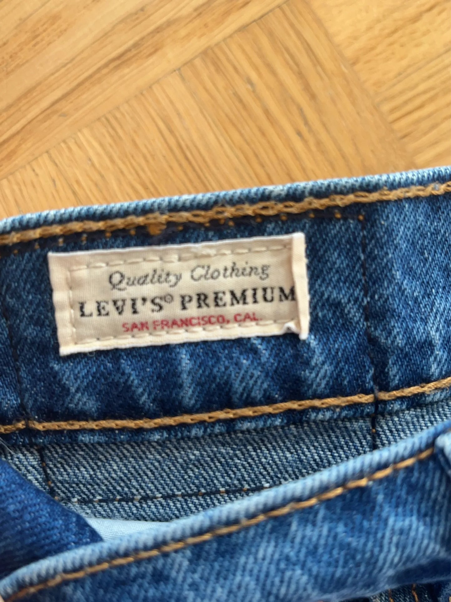 Levi's Ribcage Straight Ankle Jeans