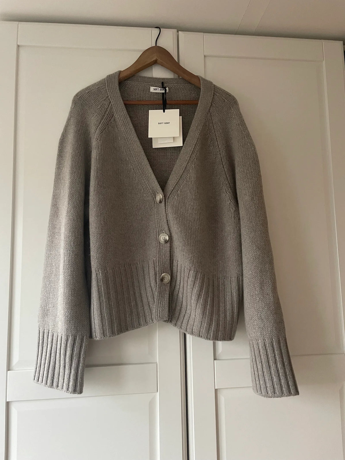 Soft Goat V Cardigan