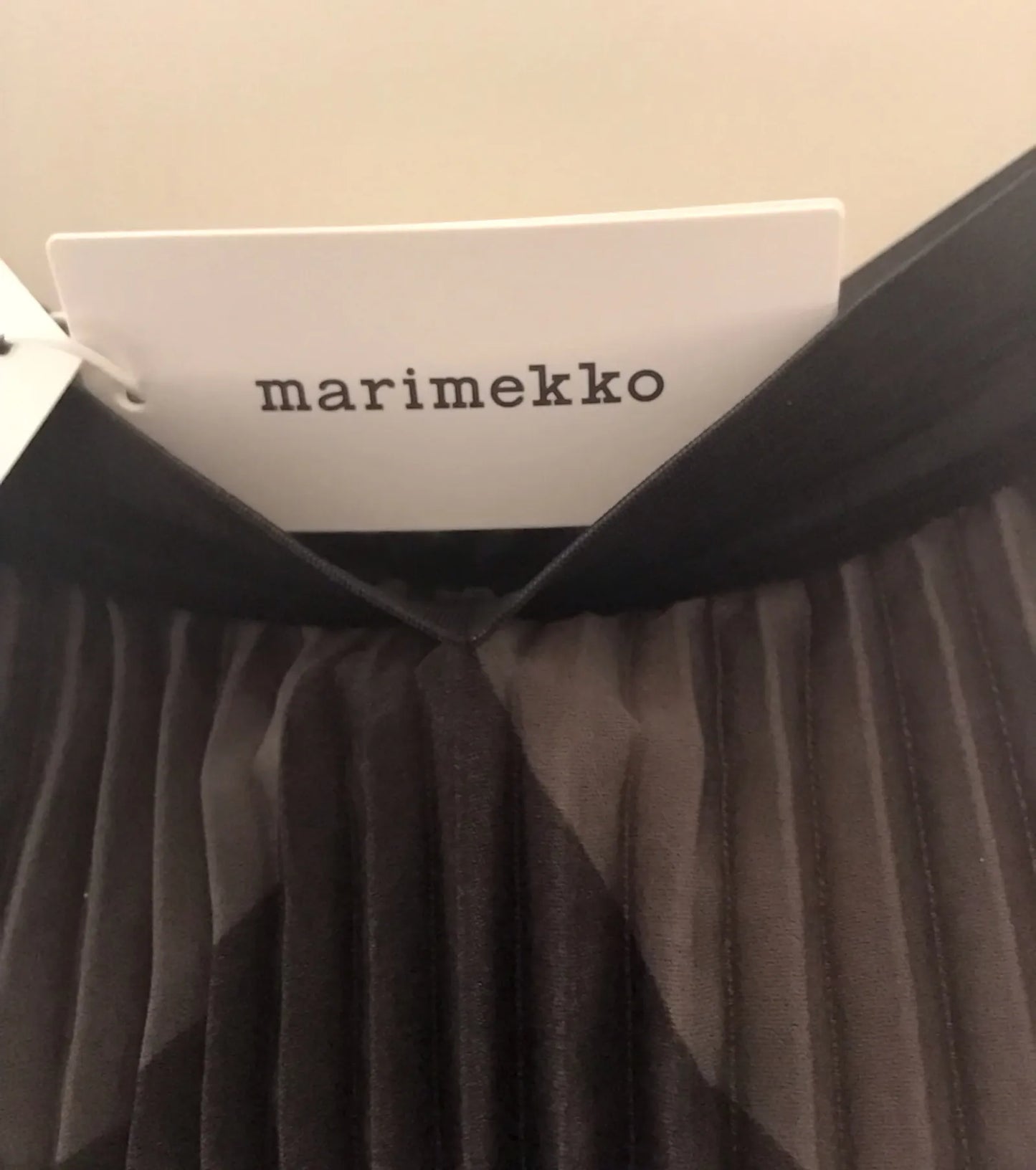 Marimekko Kyllikki Kivet, Plisse Skirt