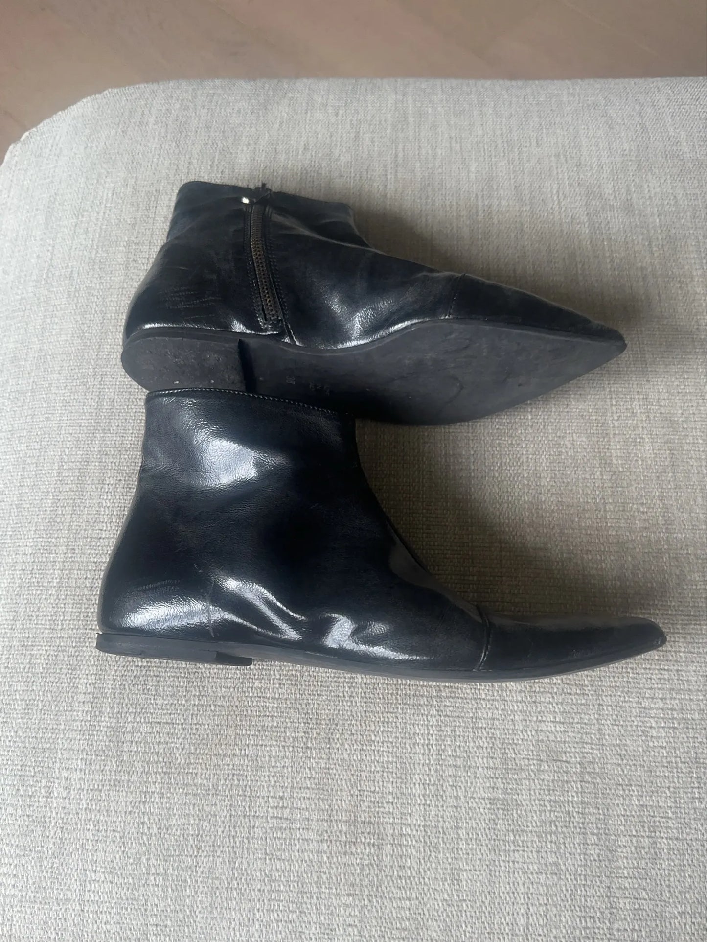 Momoni-skinnboots