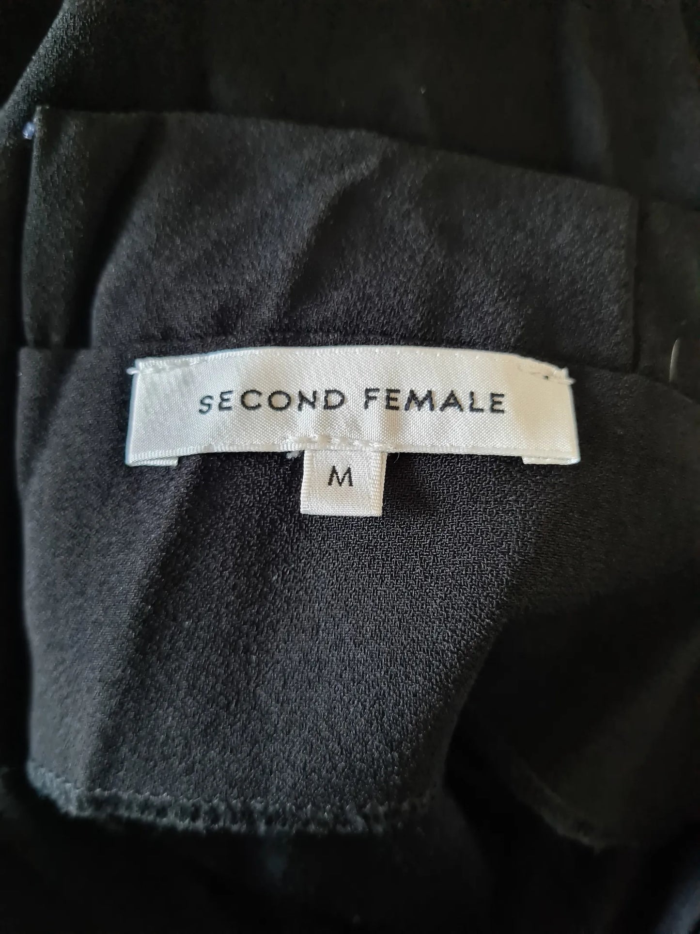 Second Female-byxor