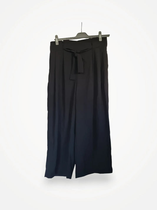 Second Female-byxor
