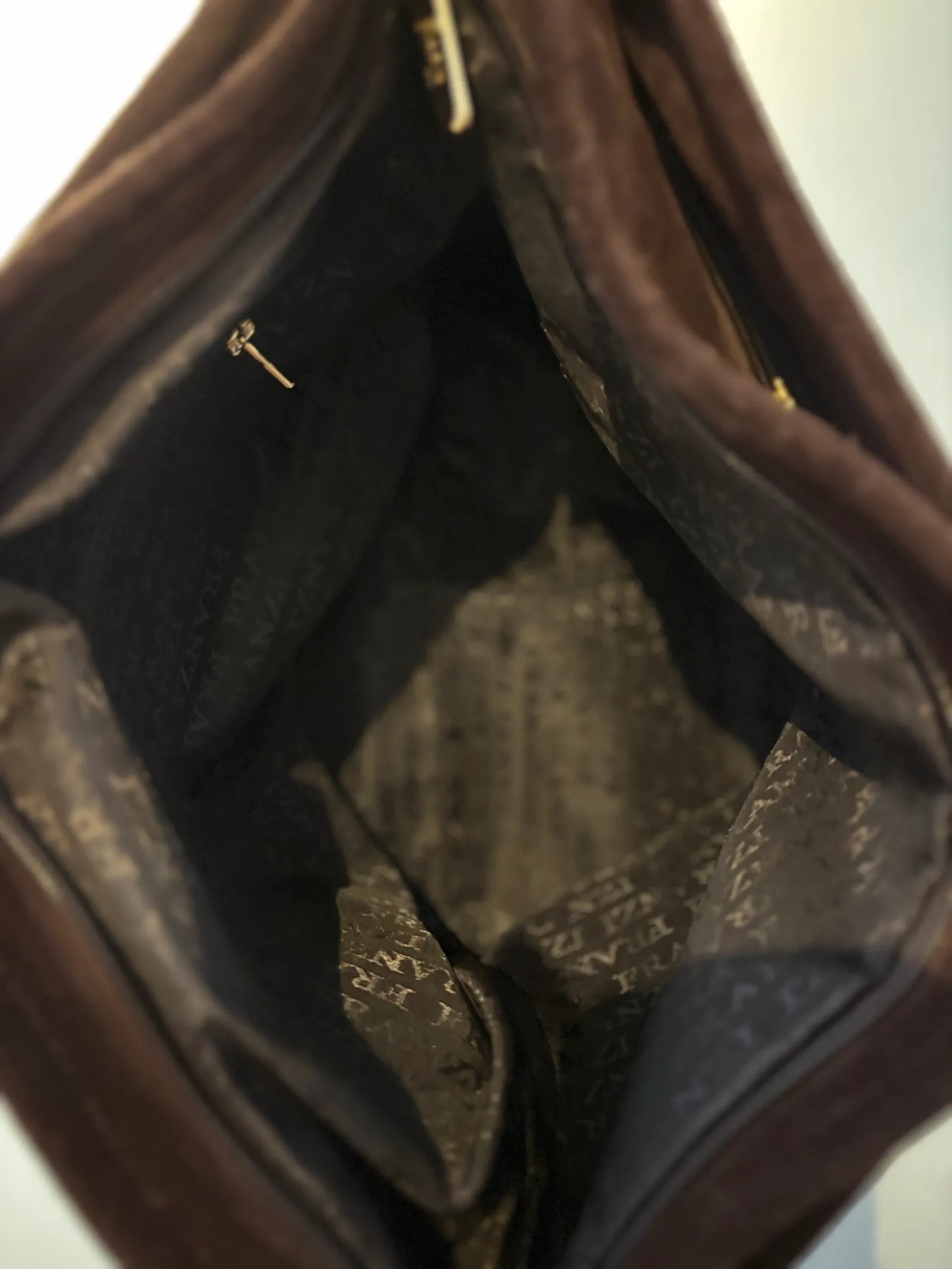 Franzi-axelremsväska