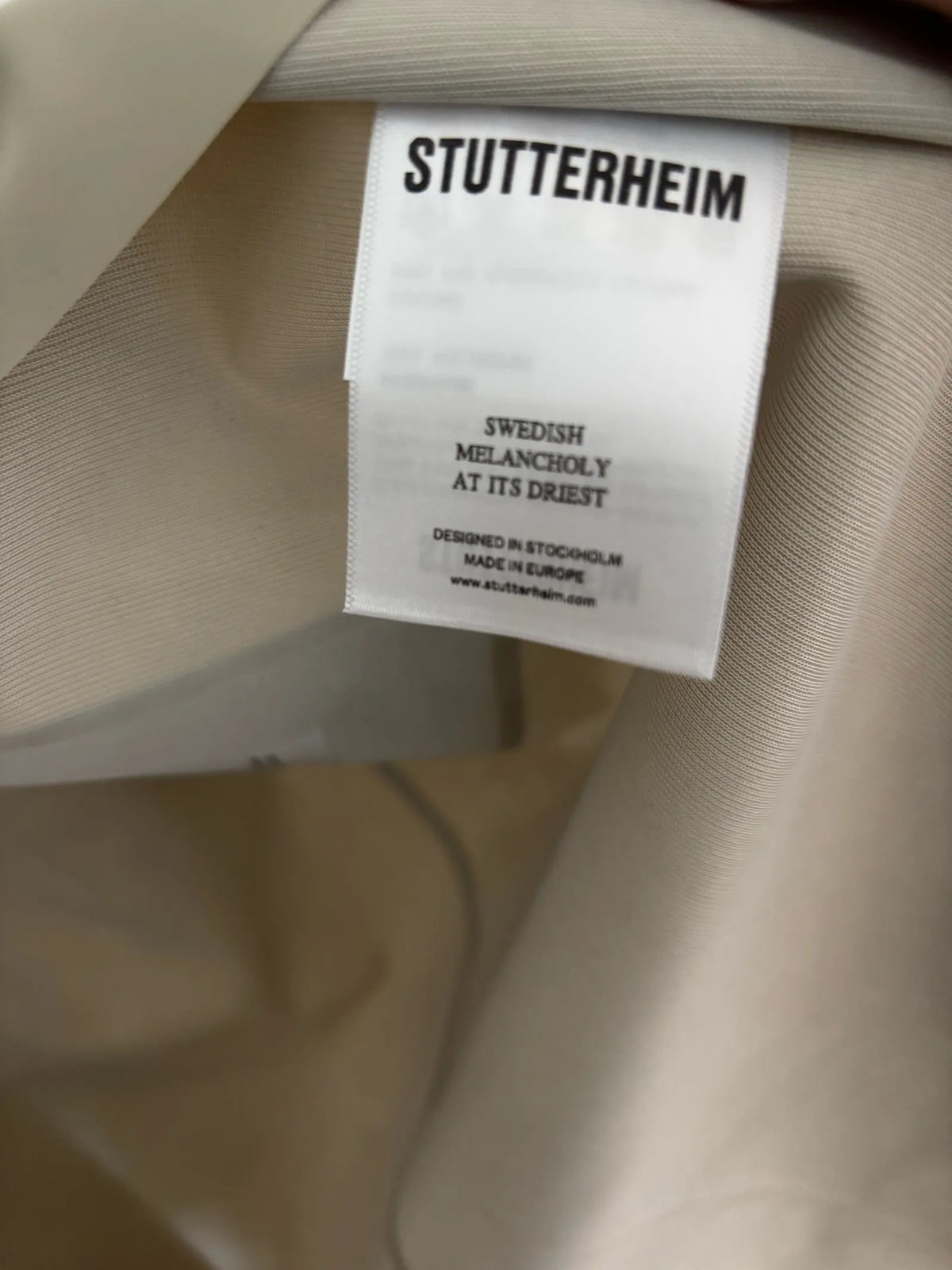 Stutterheim Stockholm Long Patch Matte Pelican-regnjacka