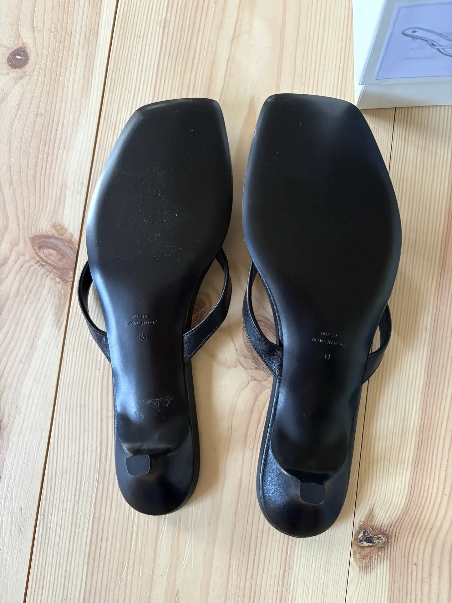 Toteme Leather Heeled Flip Flops-skinnklackar NWOT