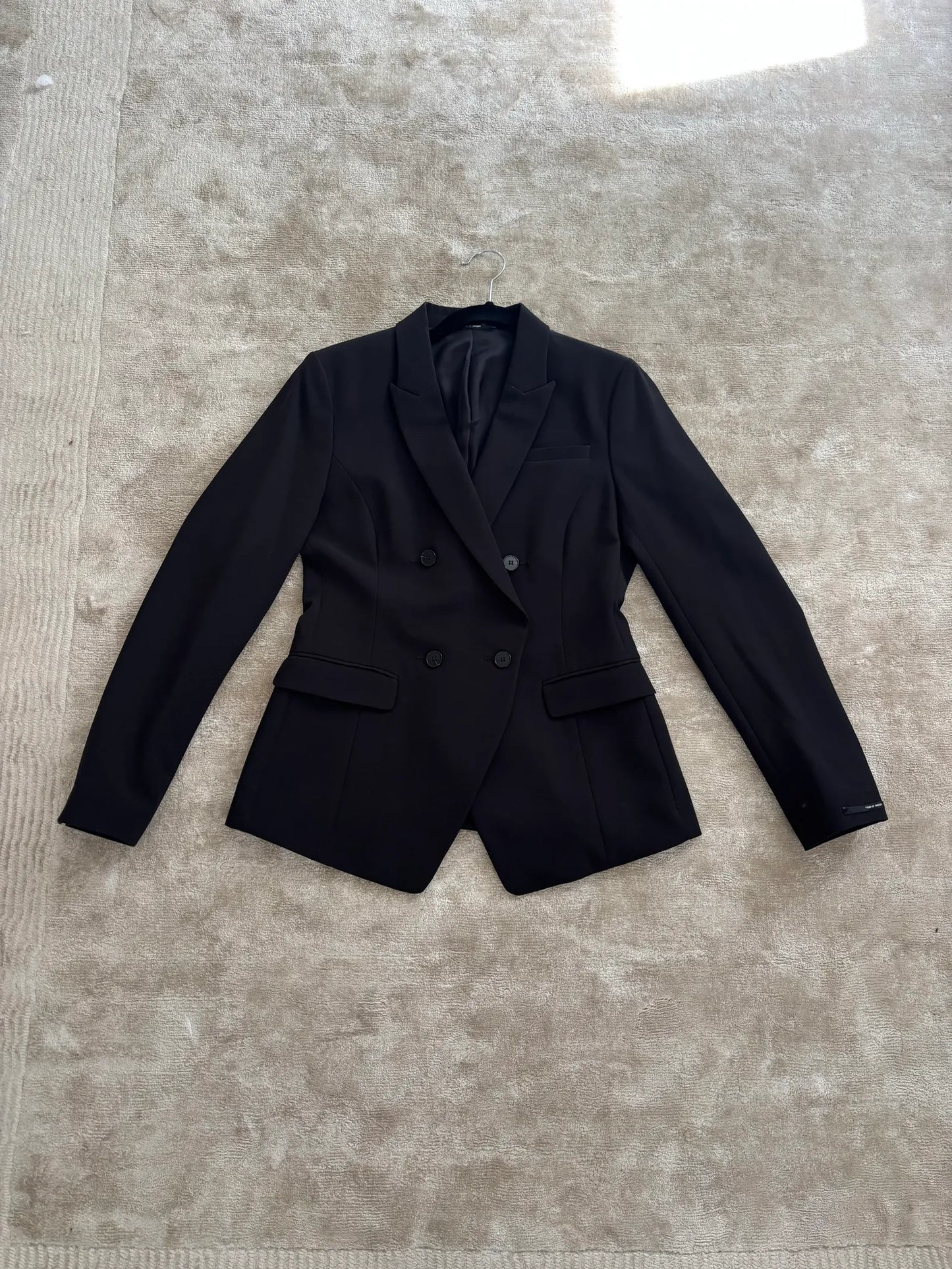 Tiger of Sweden Suit