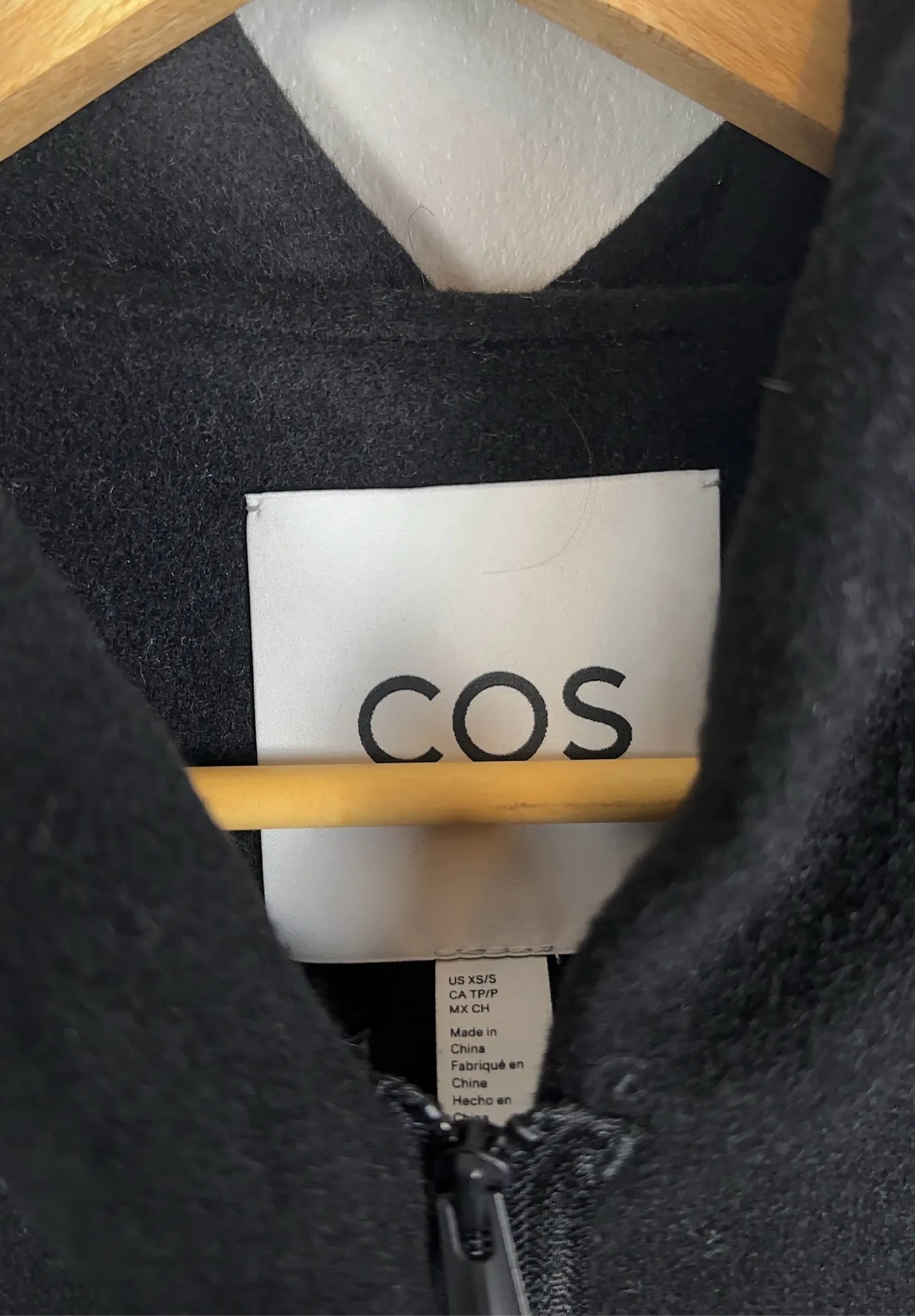 Cos-ullväst