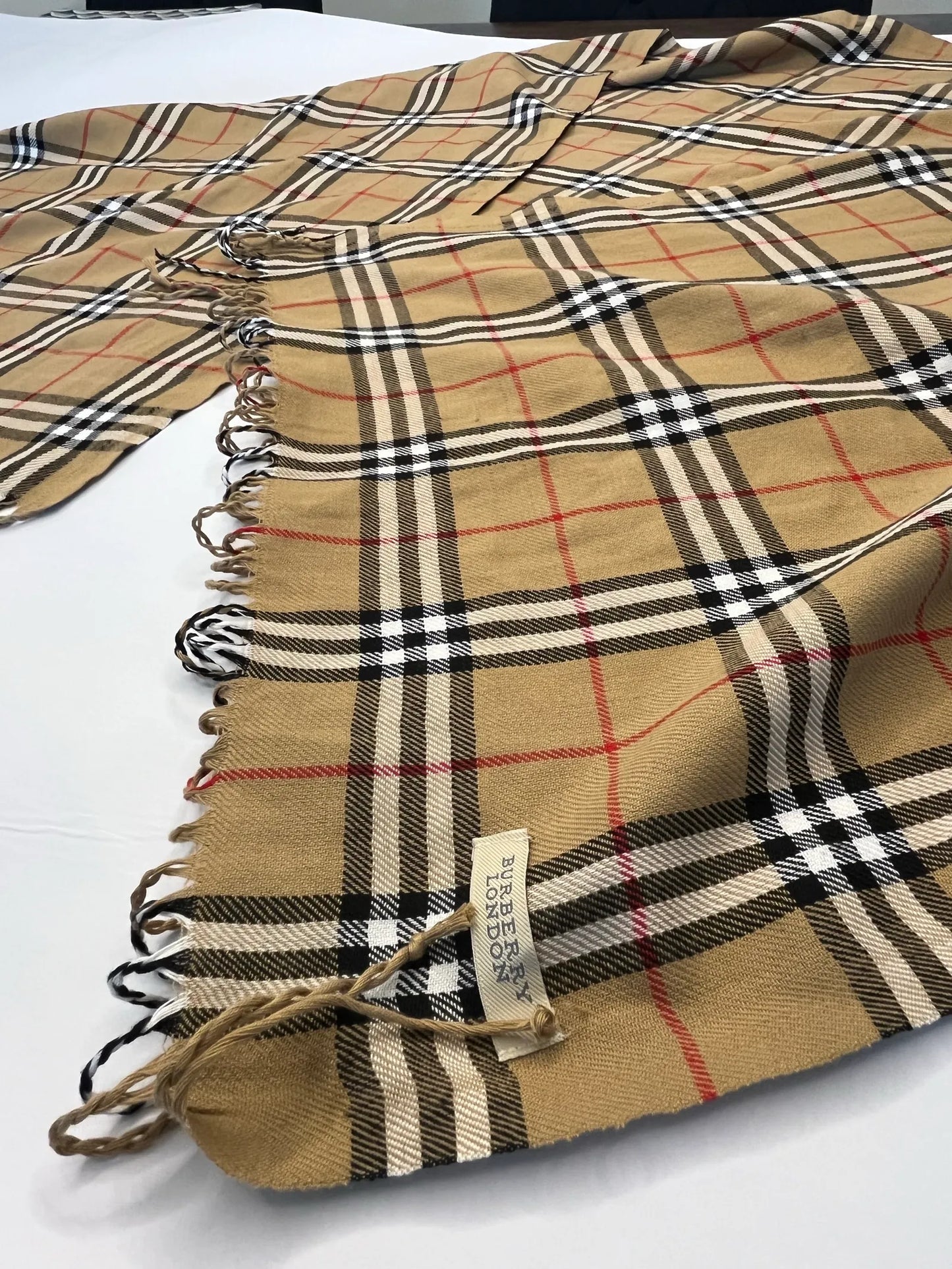 Burberry-ullhalsduk