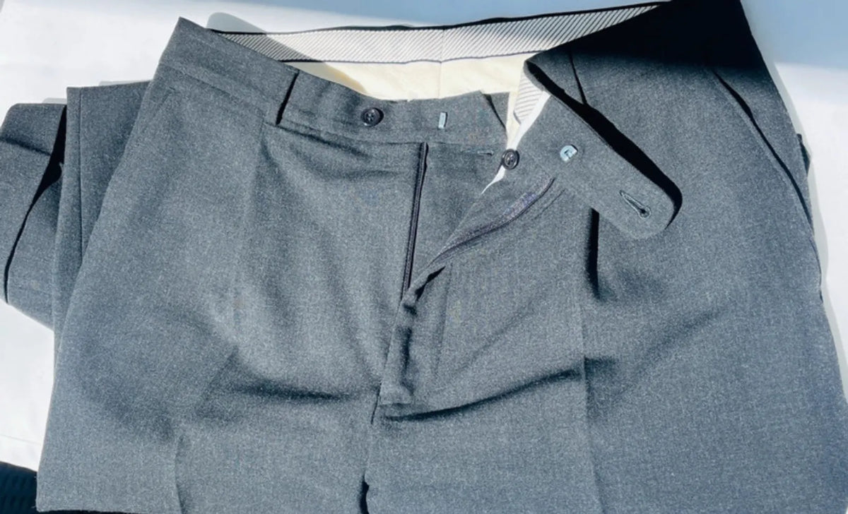 Massimo Dutti-kostym