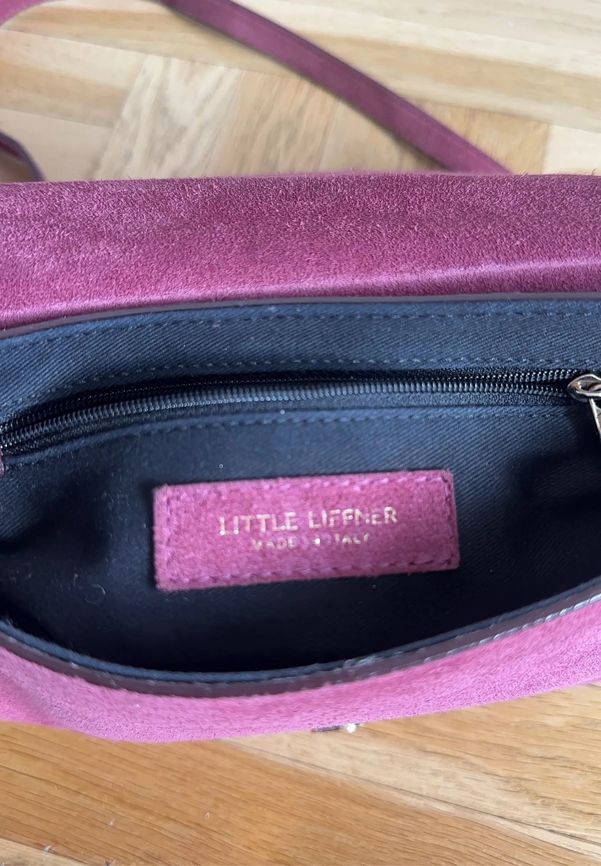 Little Liffner-axelremsväska