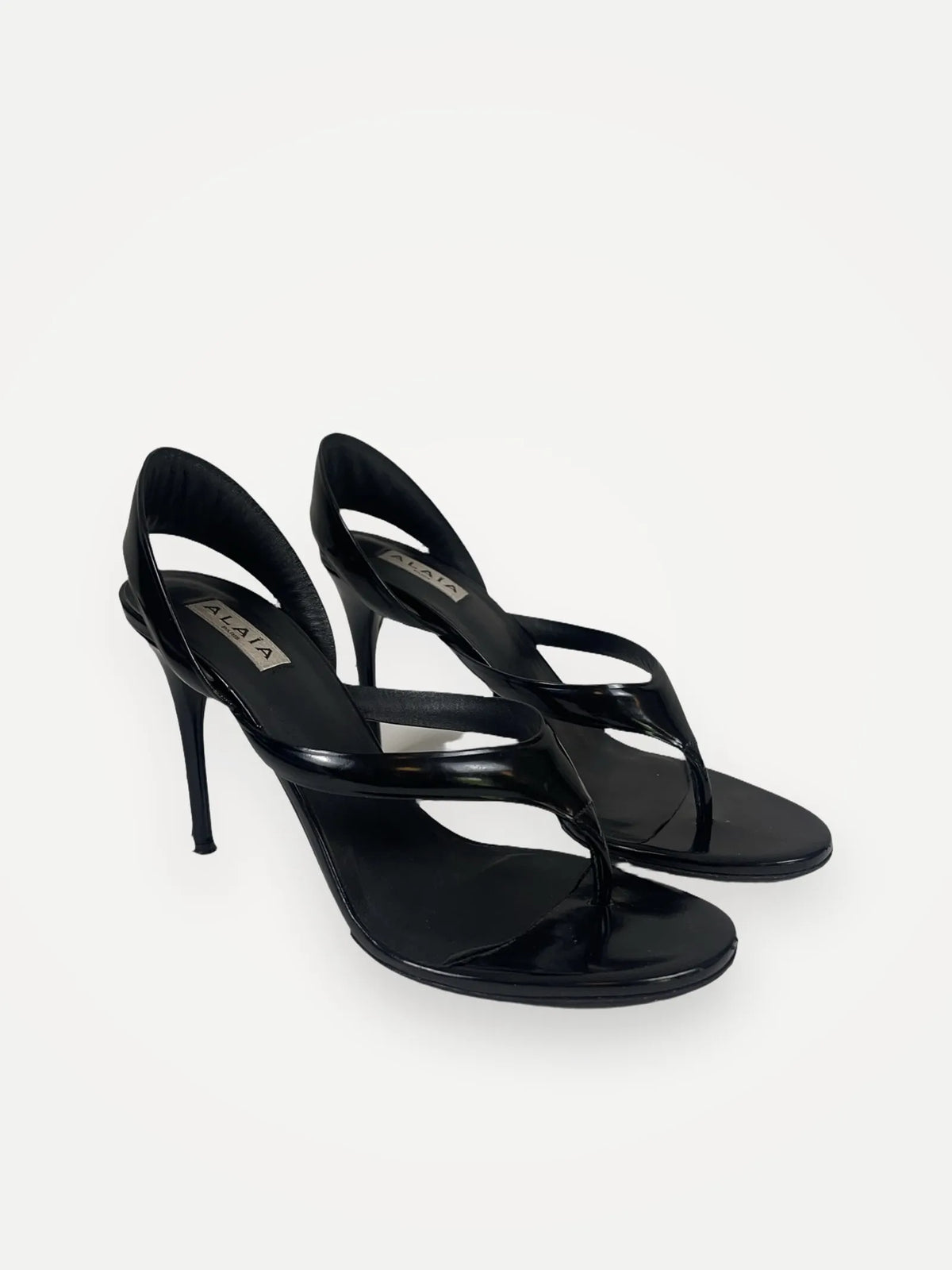 Alaïa Tong 90 patent-leather sandals-skinnklackar