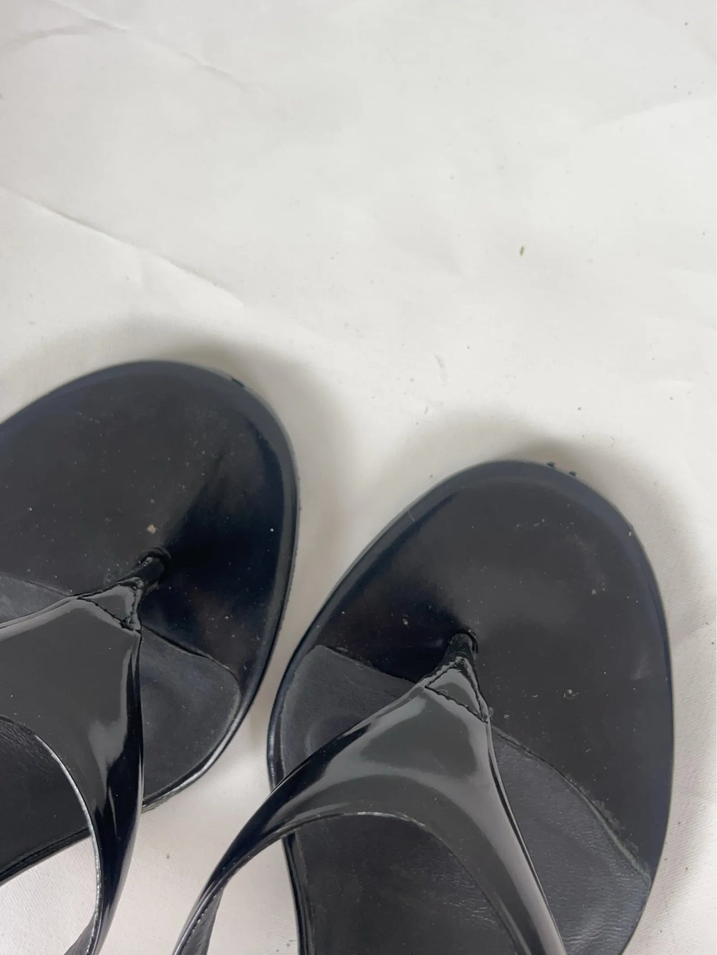 Alaïa Tong 90 patent-leather sandals-skinnklackar
