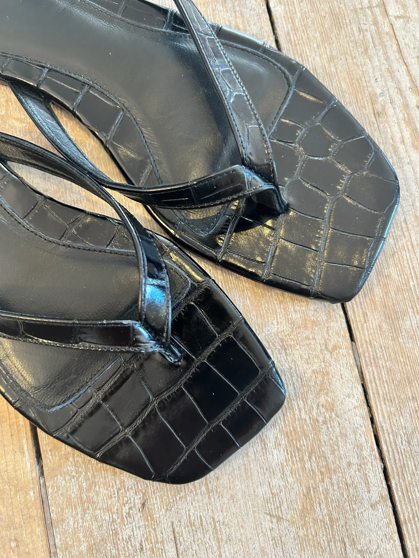Toteme Croco Embossed Flip-flops