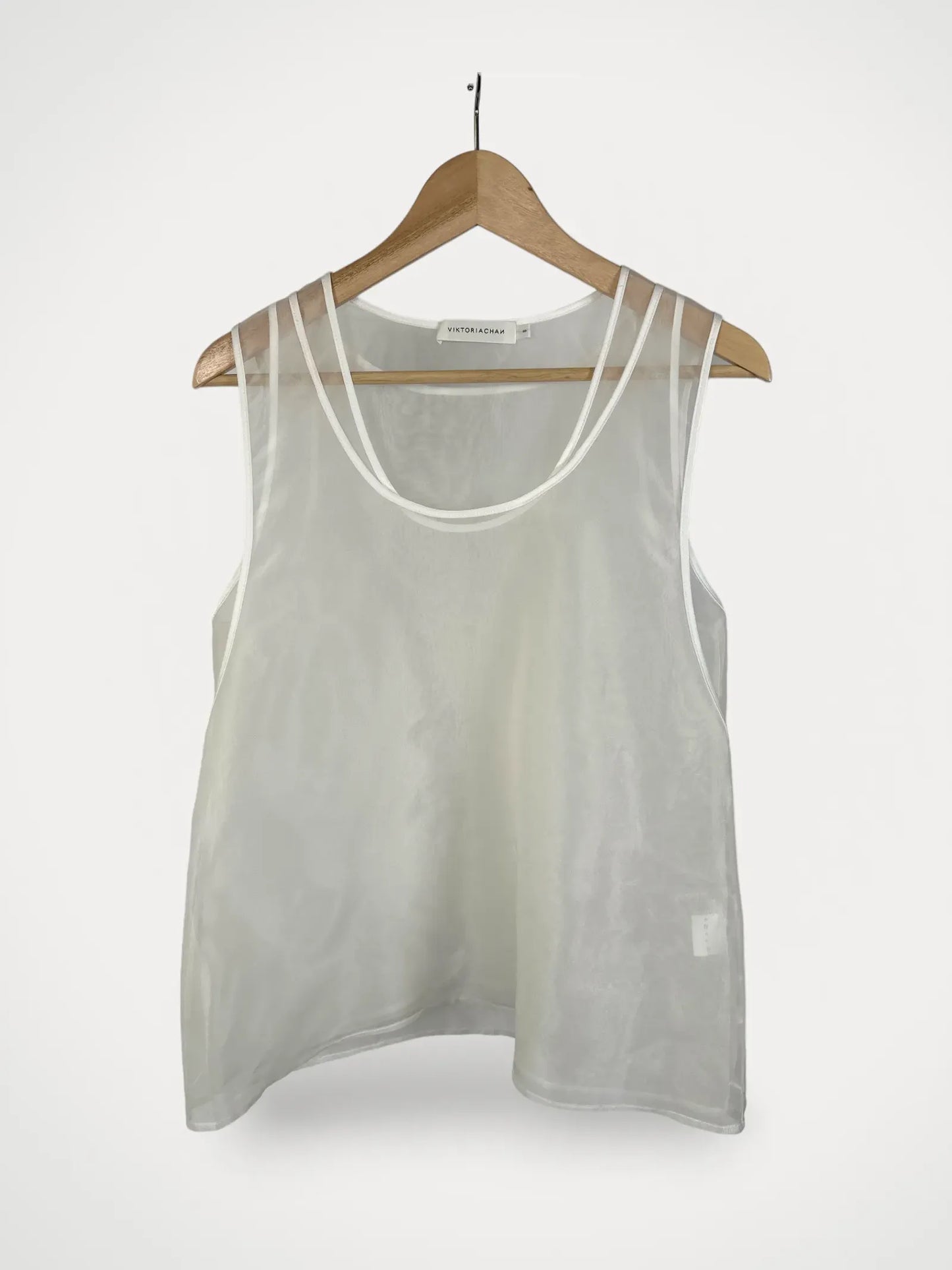 Viktoria Chan Top