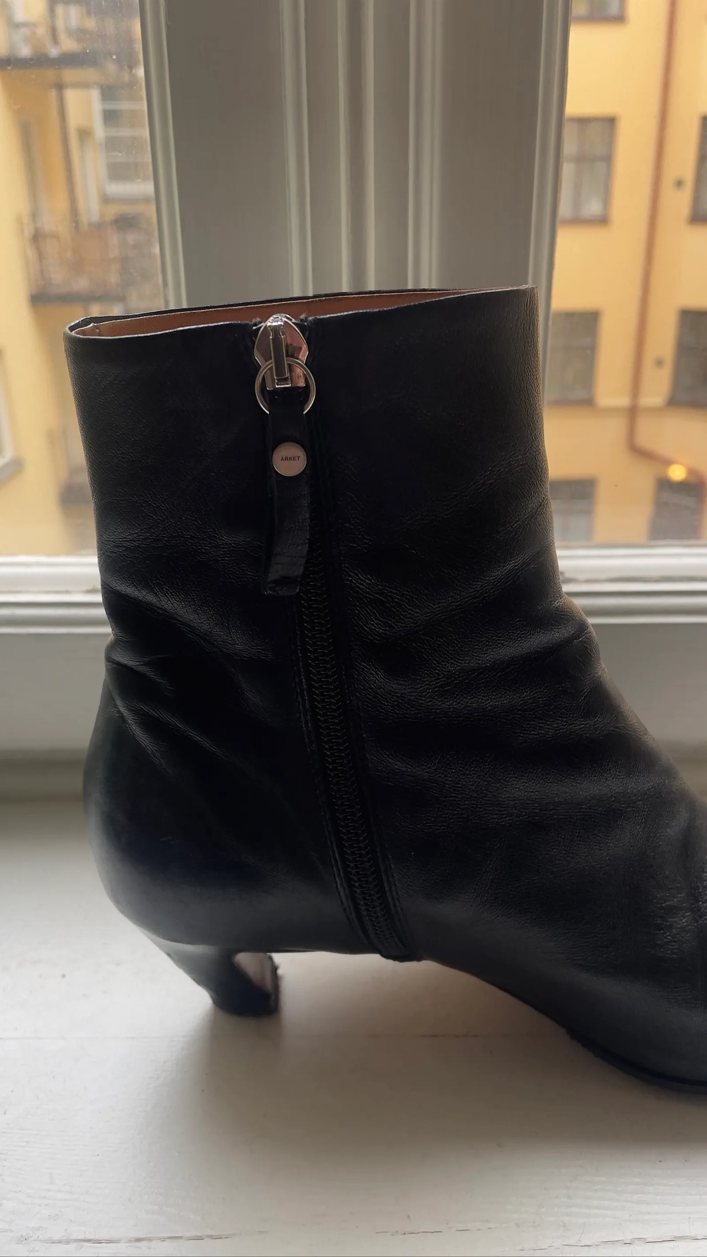 Arket Boots
