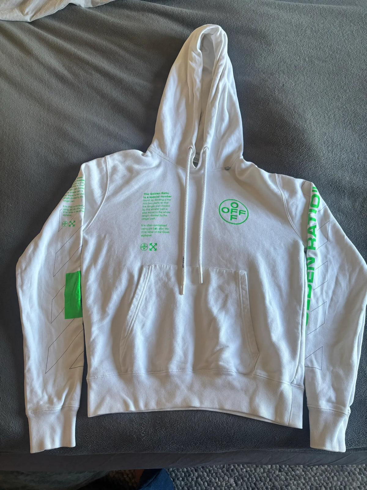 Off-White-hoodie