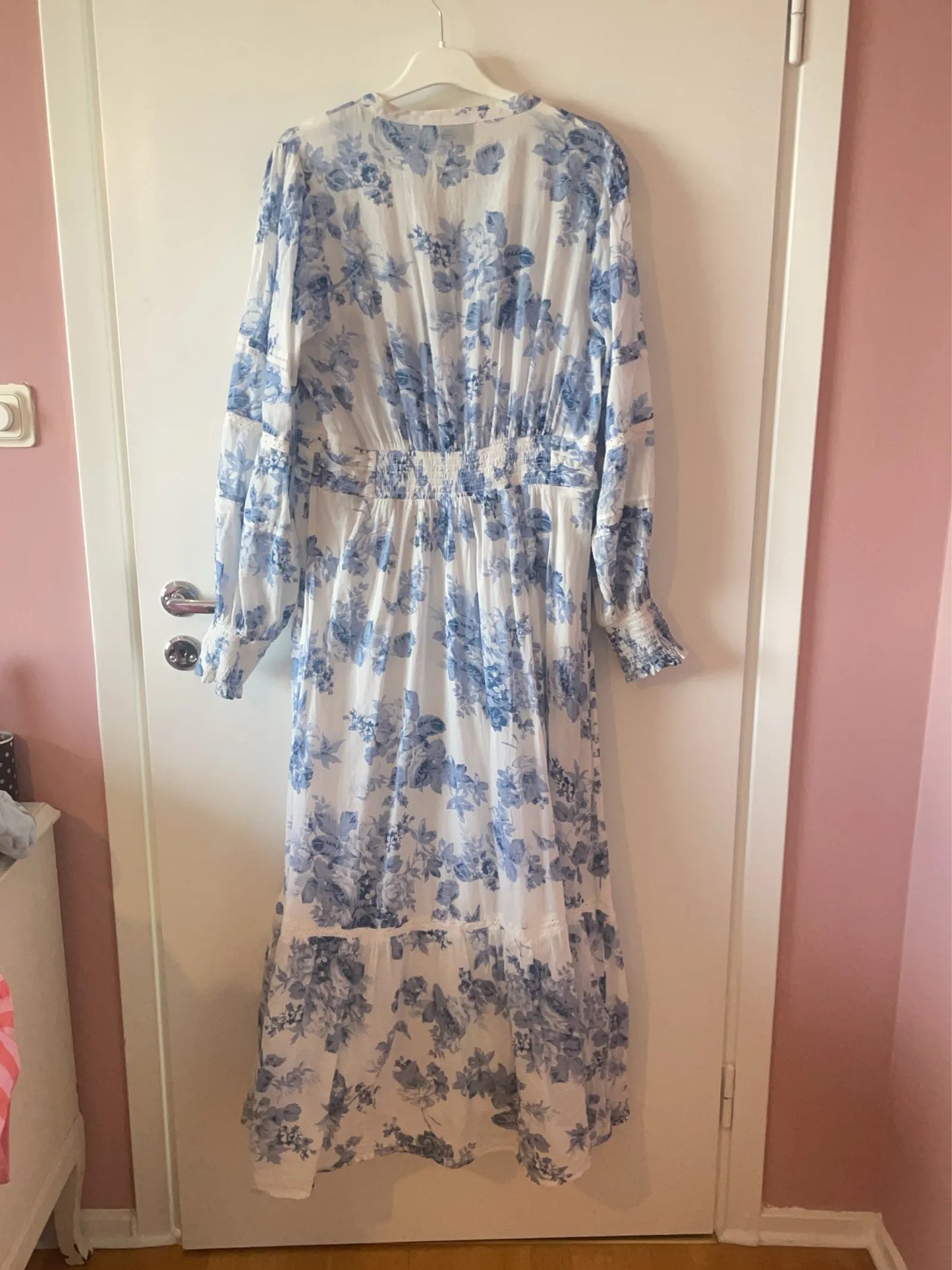 Neo Noir Columbia Flower Flow Dress