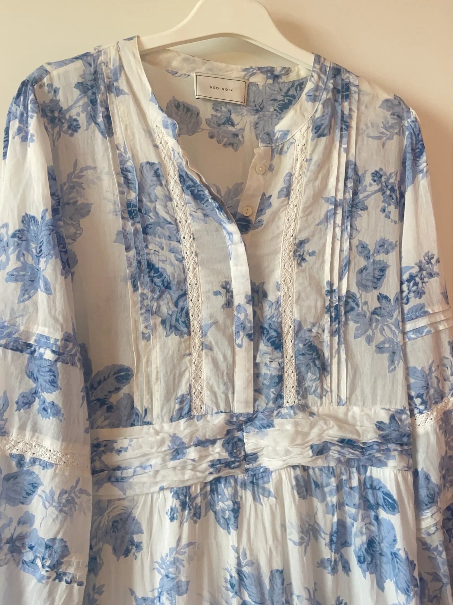 Neo Noir Columbia Flower Flow Dress