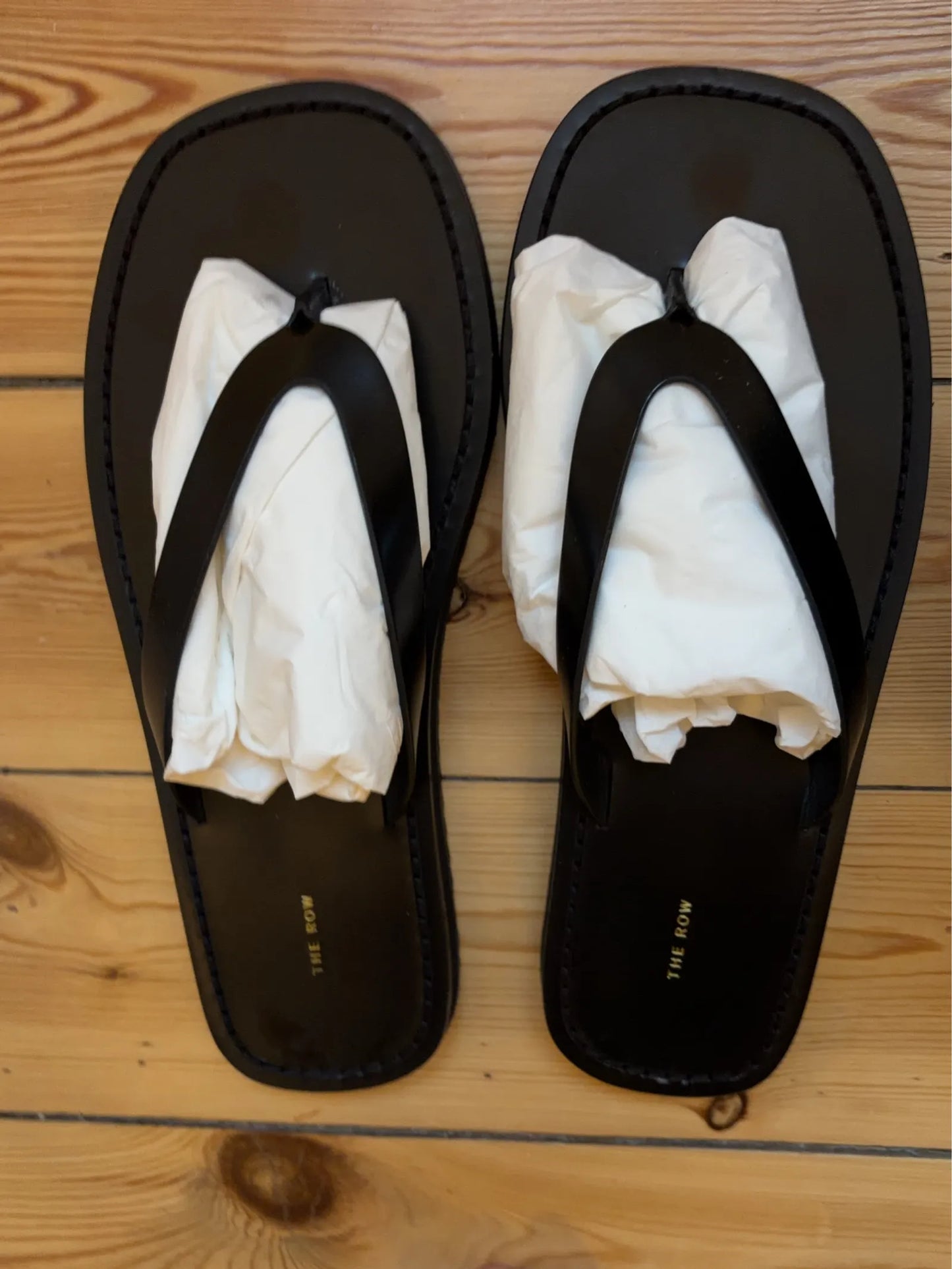 The Row City Flip Flop-skinnflip-flops