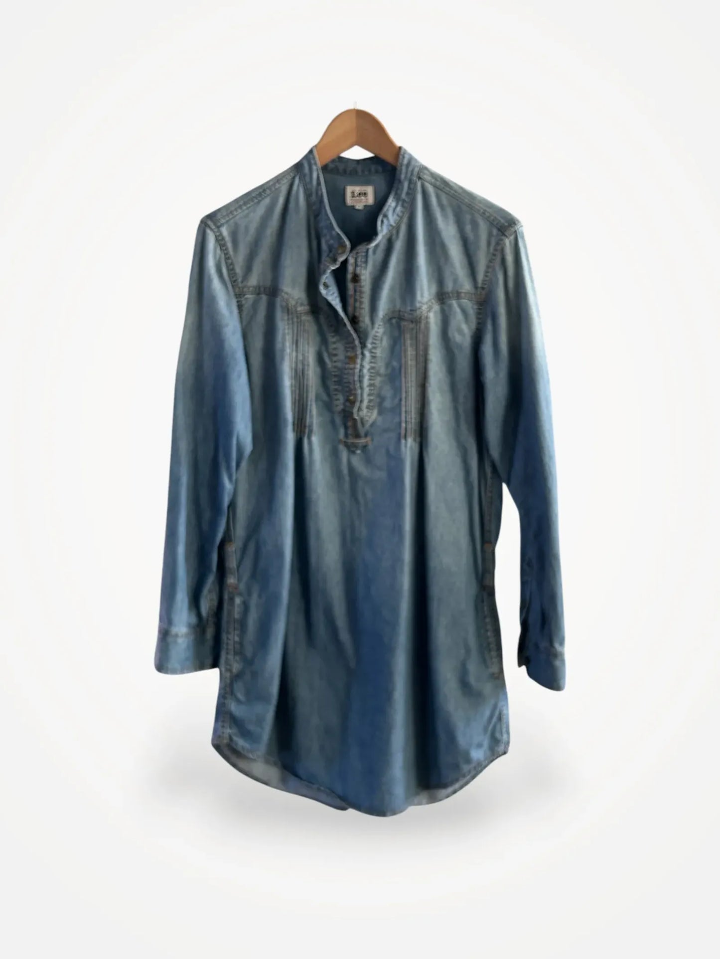 Lee Shirt