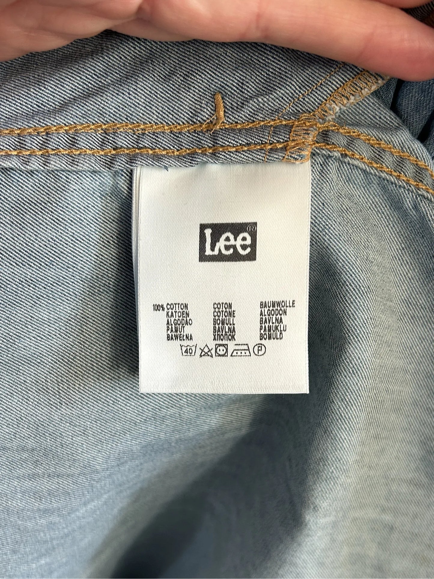 Lee Shirt