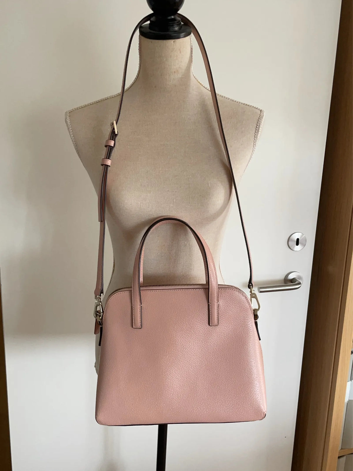 Kate Spade Vet Ej-skinnaxelremsväska NWOT