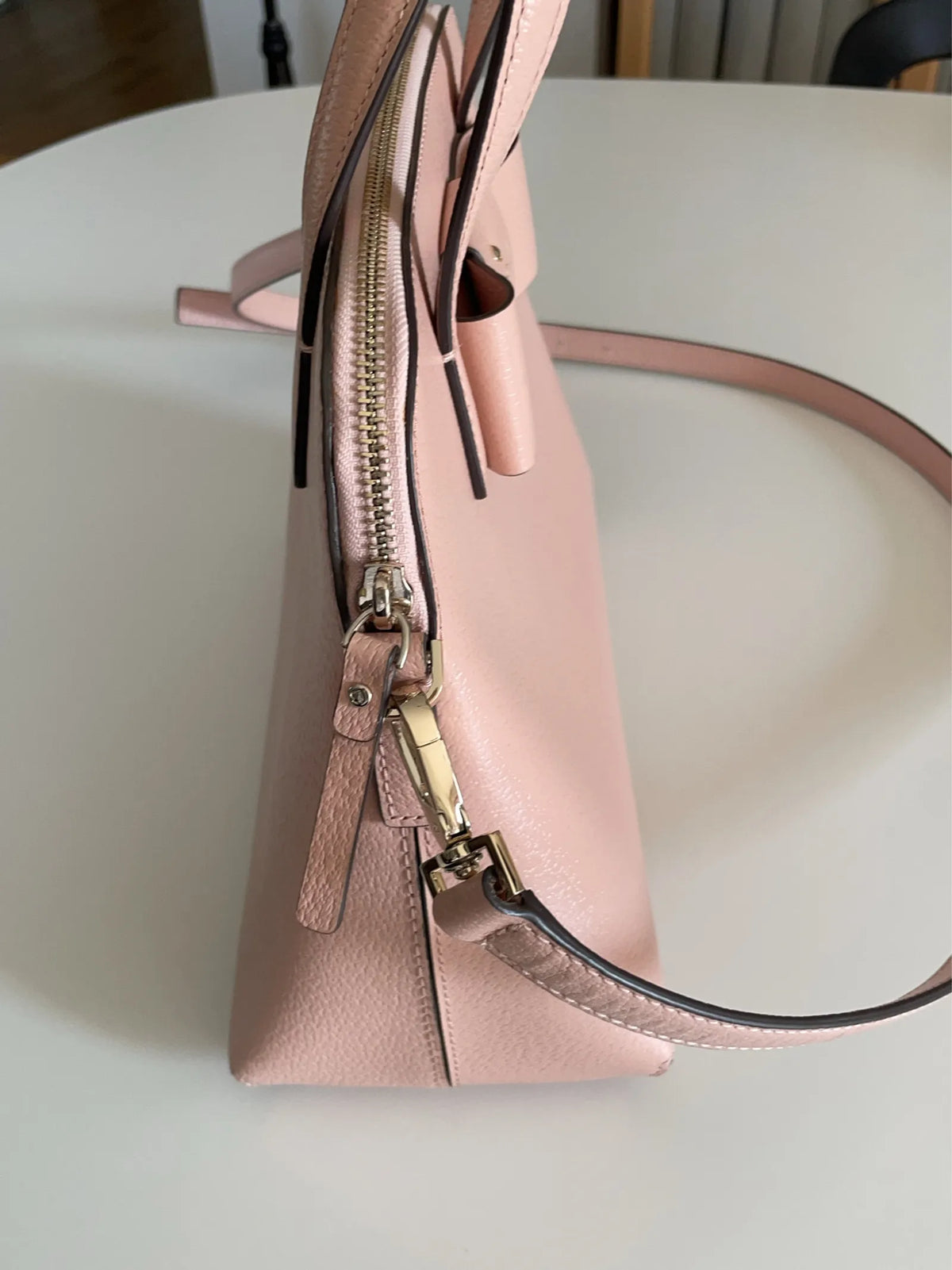 Kate Spade Vet Ej-skinnaxelremsväska NWOT