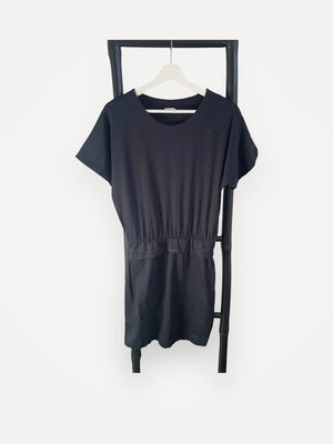 Filippa K-klänning