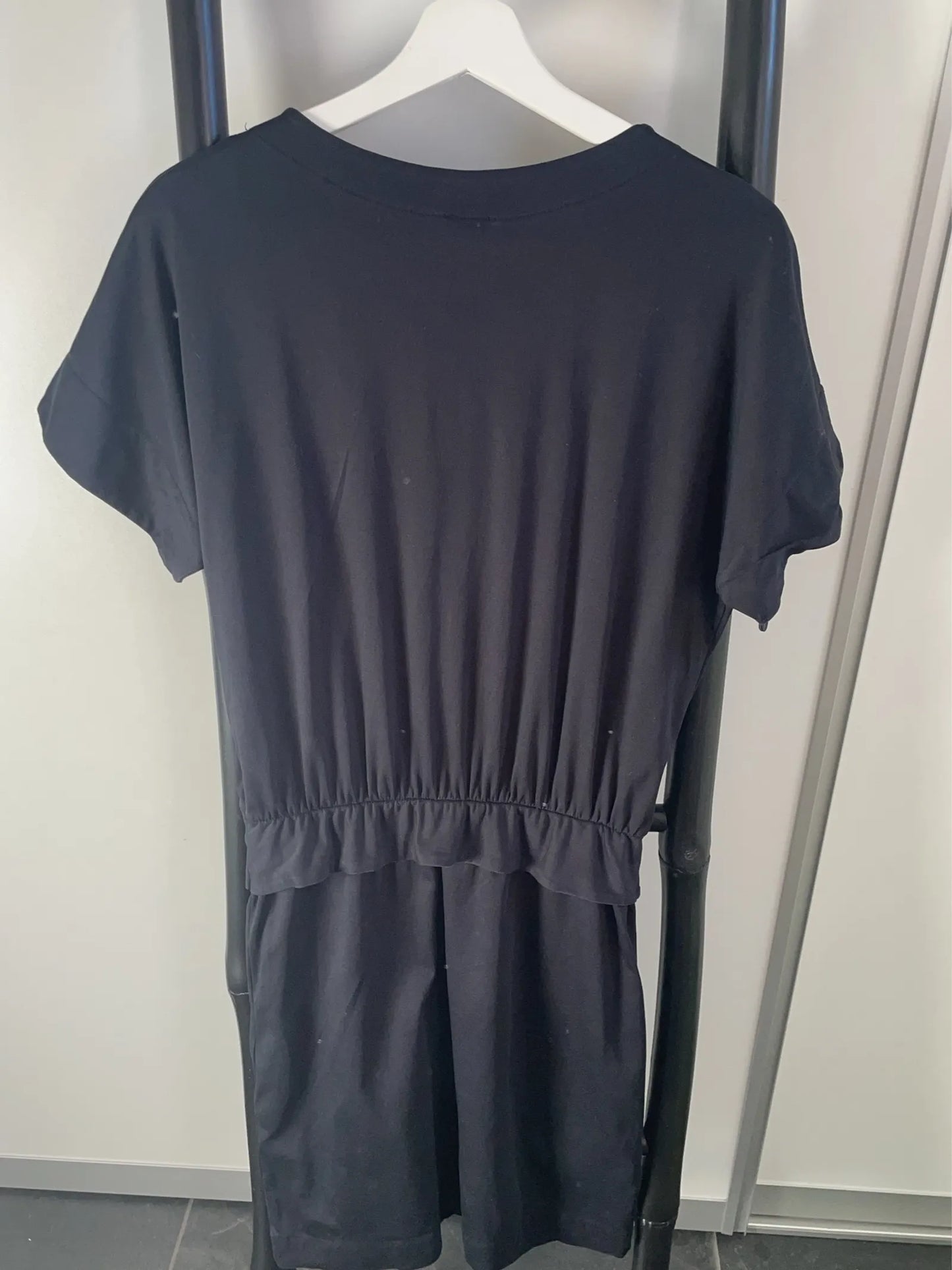 Filippa K-klänning
