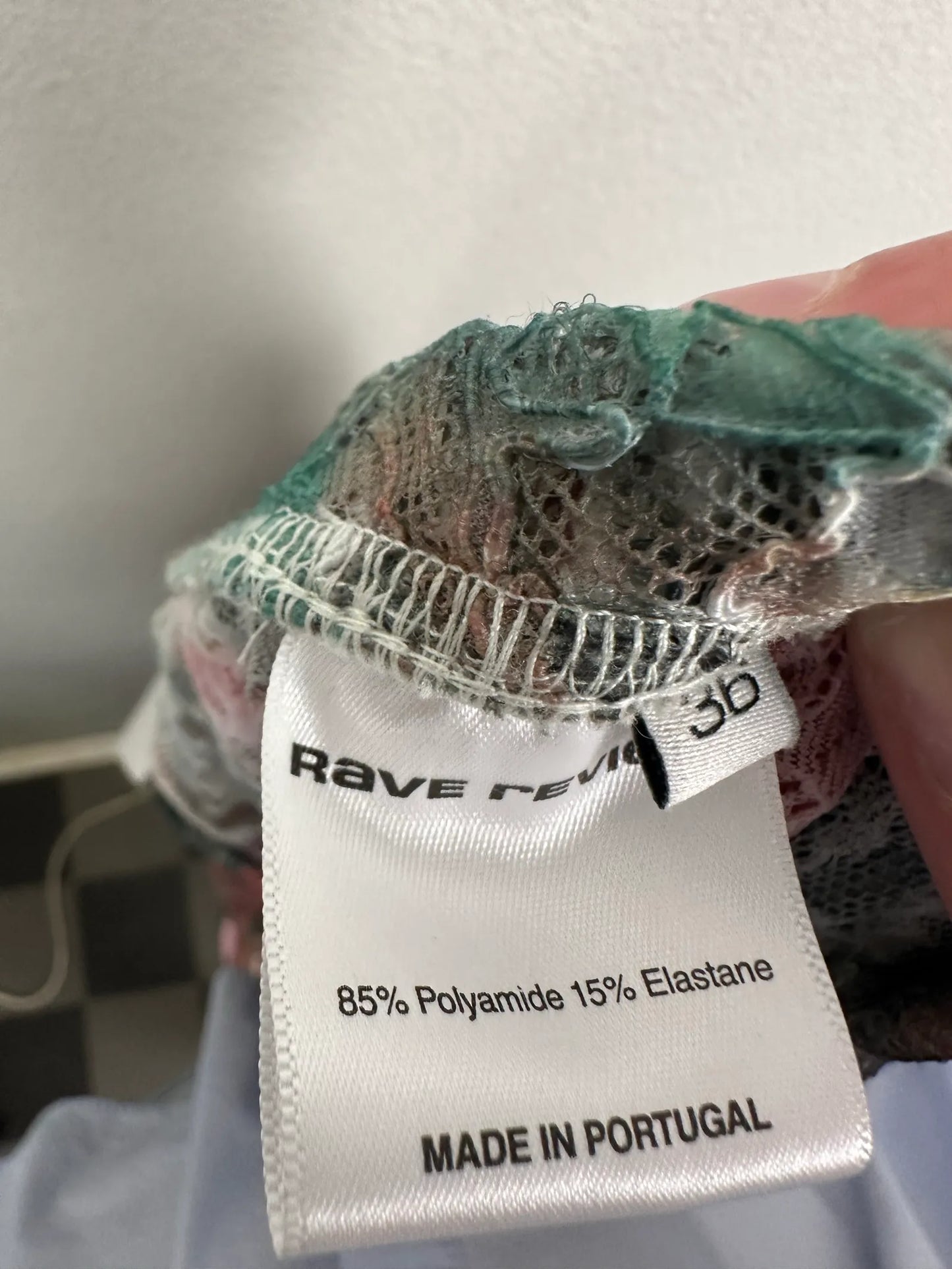 Rave Review-byxor NWT