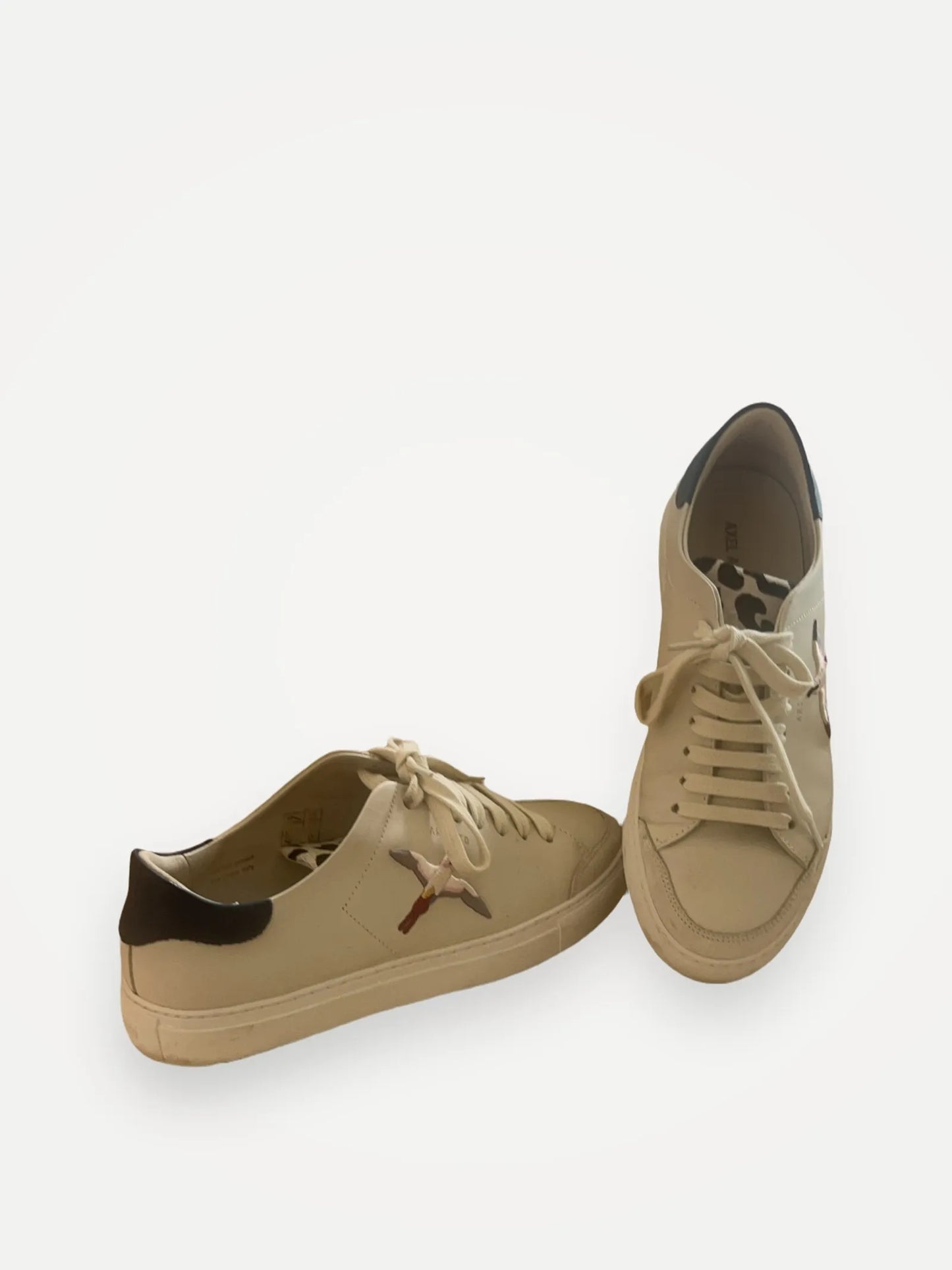 Axel Arigato-skinnsneakers