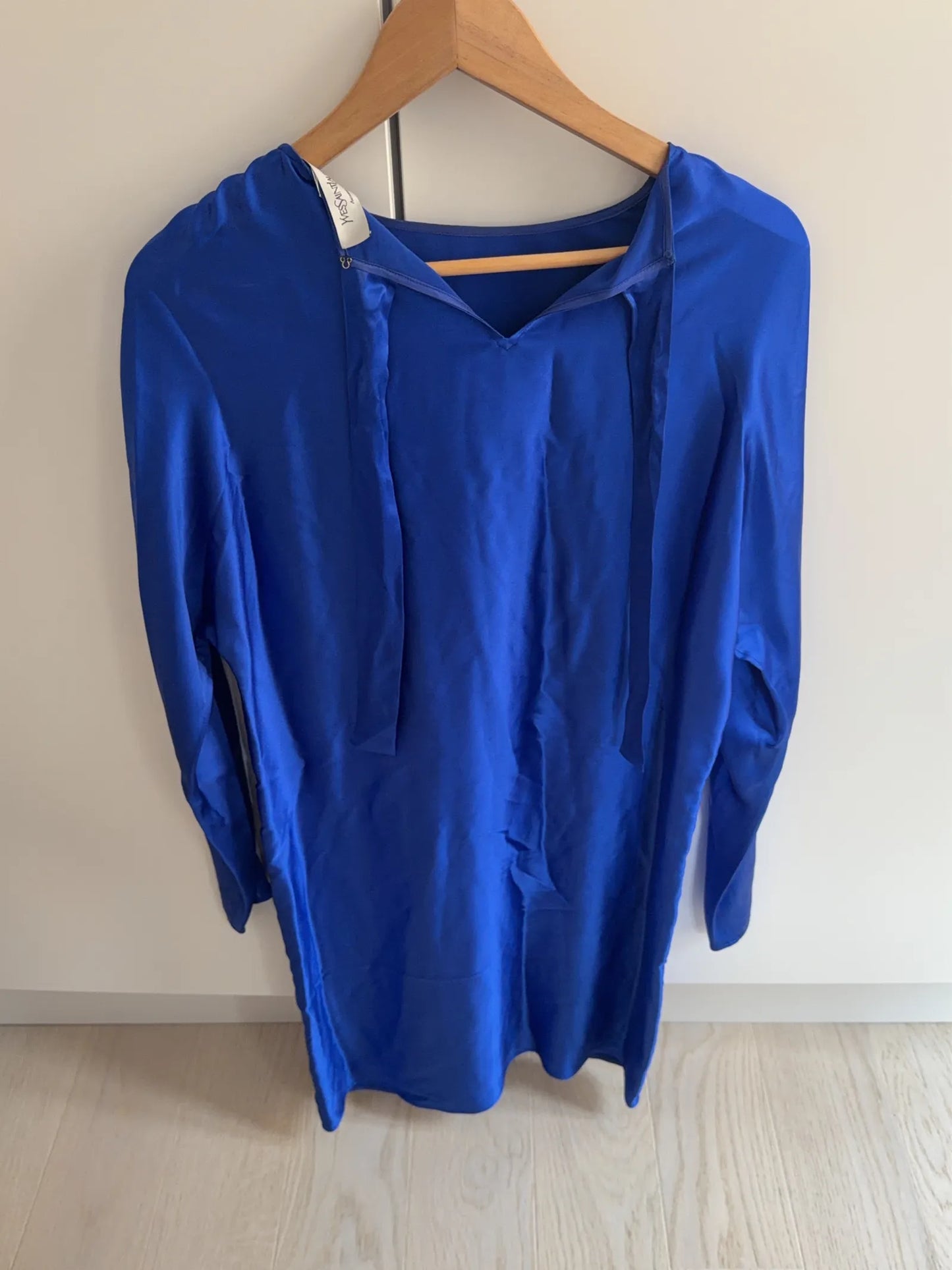 Yves Saint Laurent-sidenklänning