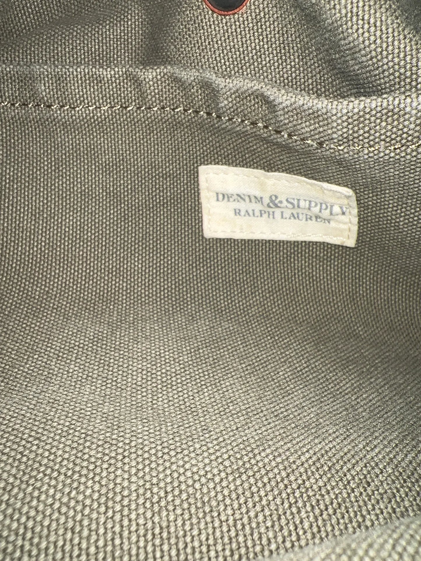 Ralph Lauren-axelremsväska NWOT