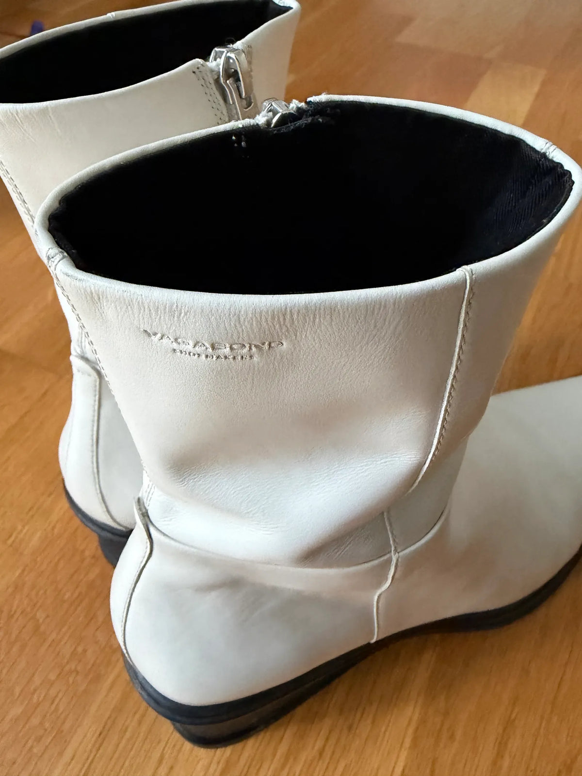 Vagabond Aino-skinnboots