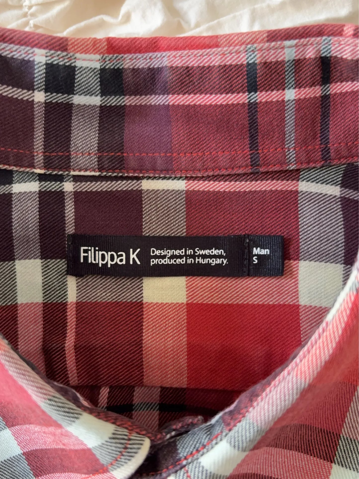 Filippa K-skjorta