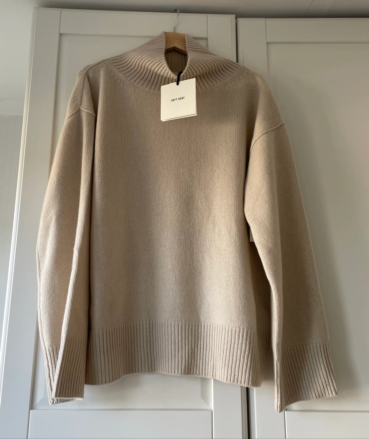 Soft Goat Boyfriend Turtleneck Chalk Turtleneck