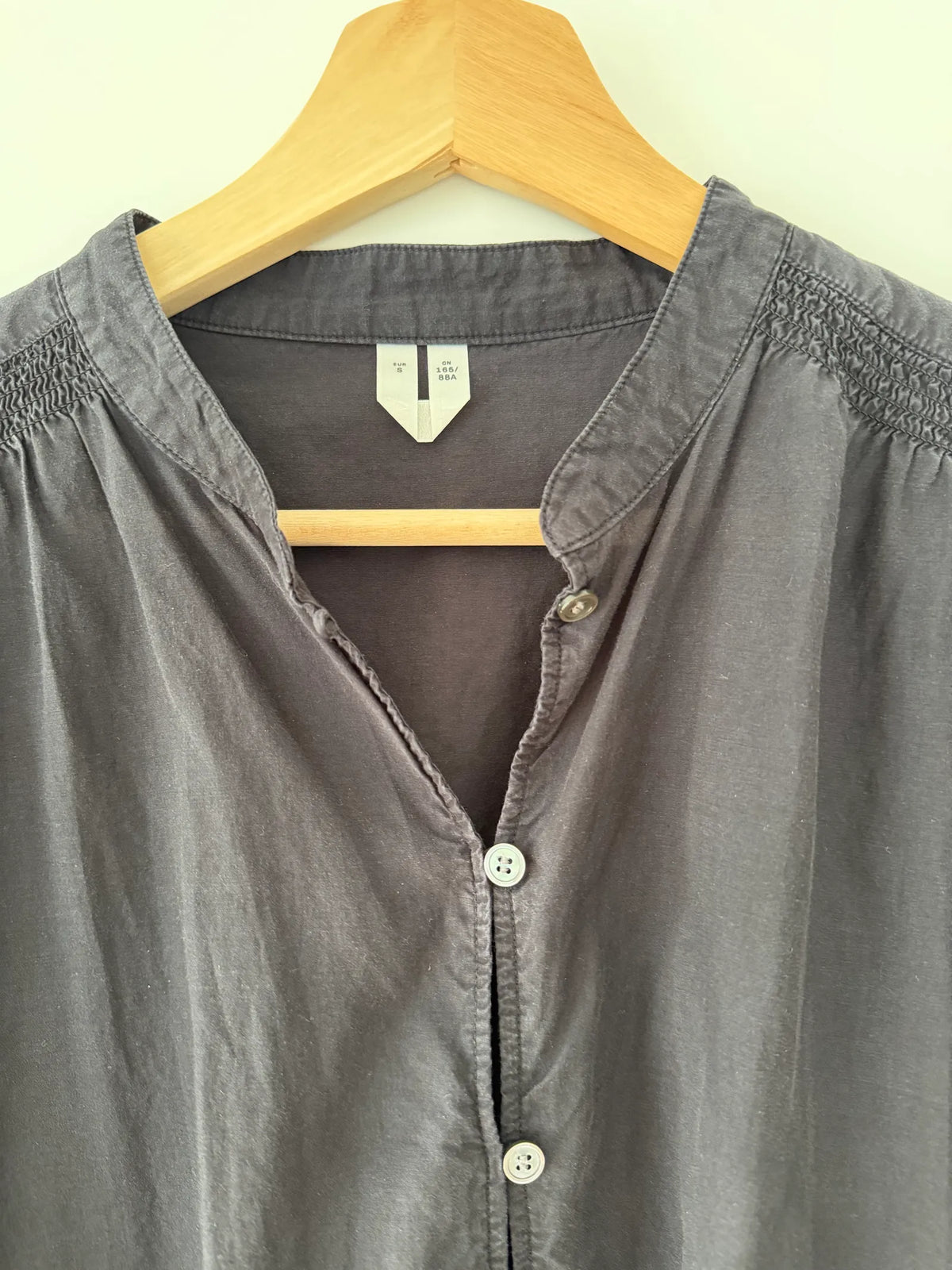 Arket-blus