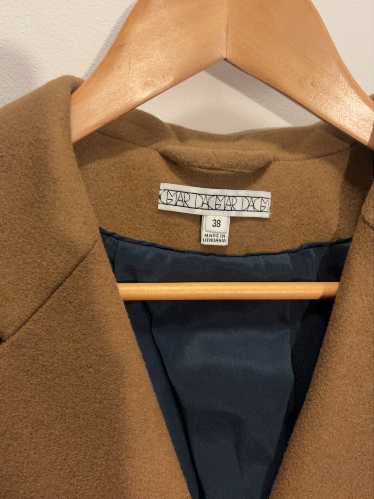 Dagmar Short Curved-ulljacka