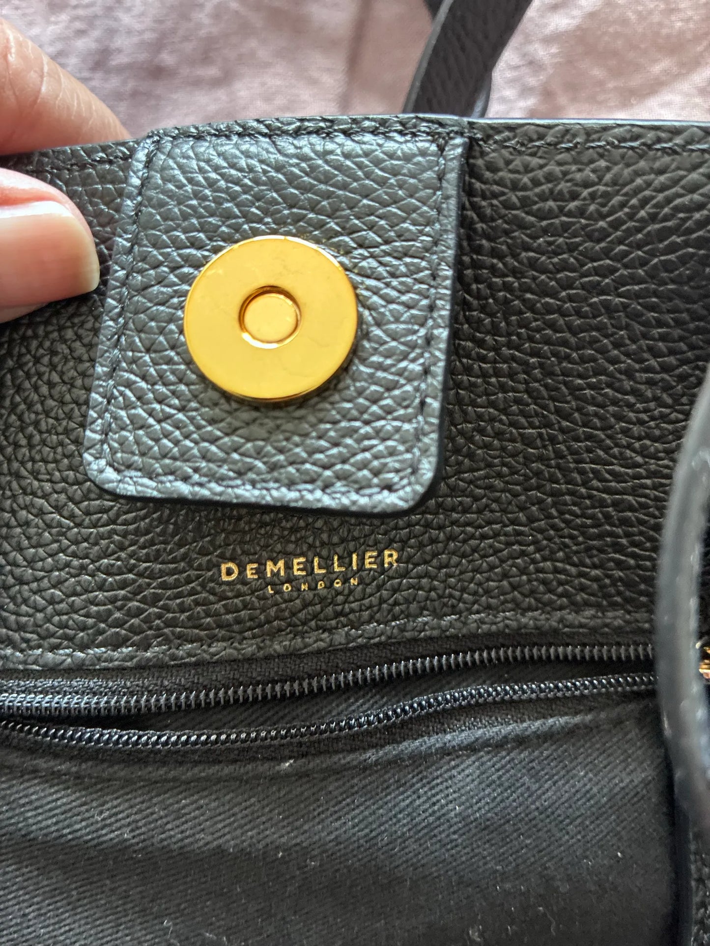 Demellier The New York-skinnaxelremsväska