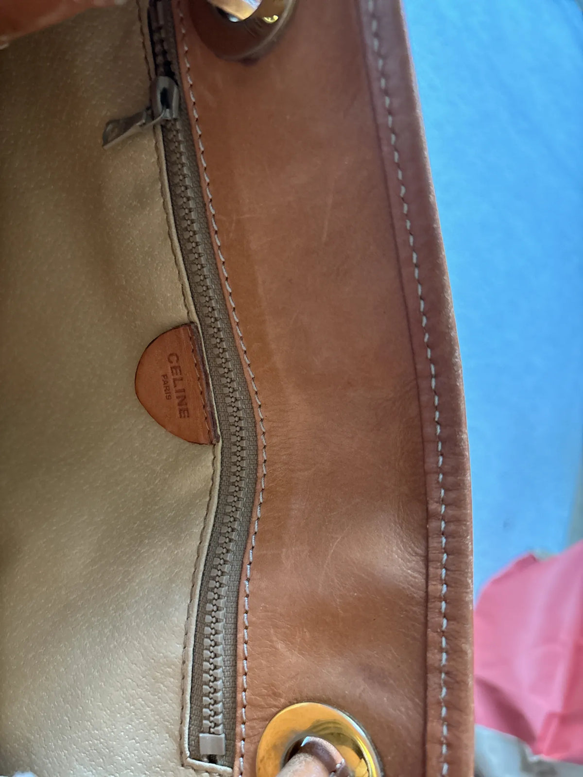Céline Mo8 Shoulder bag