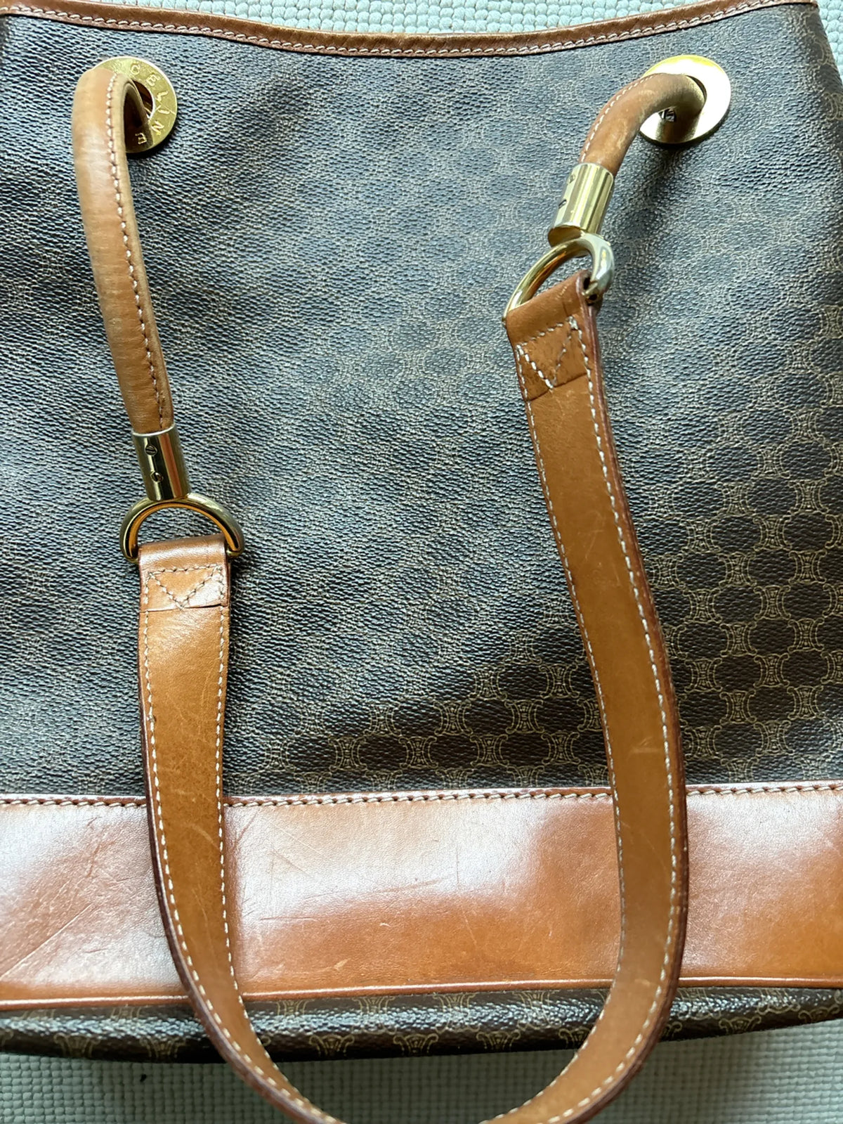 Céline Mo8 Shoulder bag